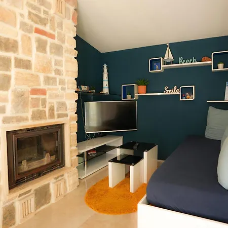 Ferienhaus - House 'amarella' Turanj